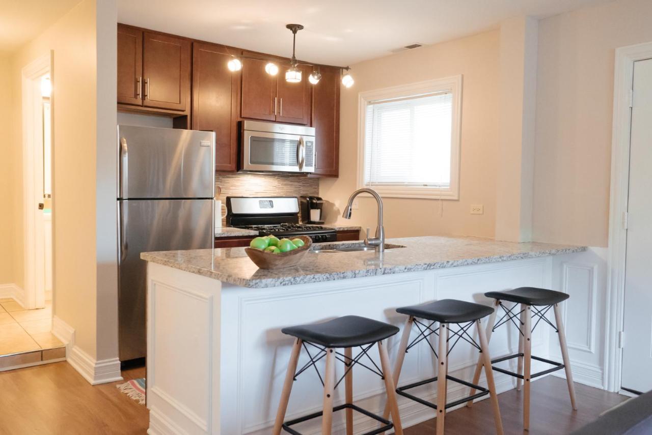 Cozy & Stylish 2Br Apt Near O'Hare Int'L Airport - Central Cozy Dunning Bagian luar foto