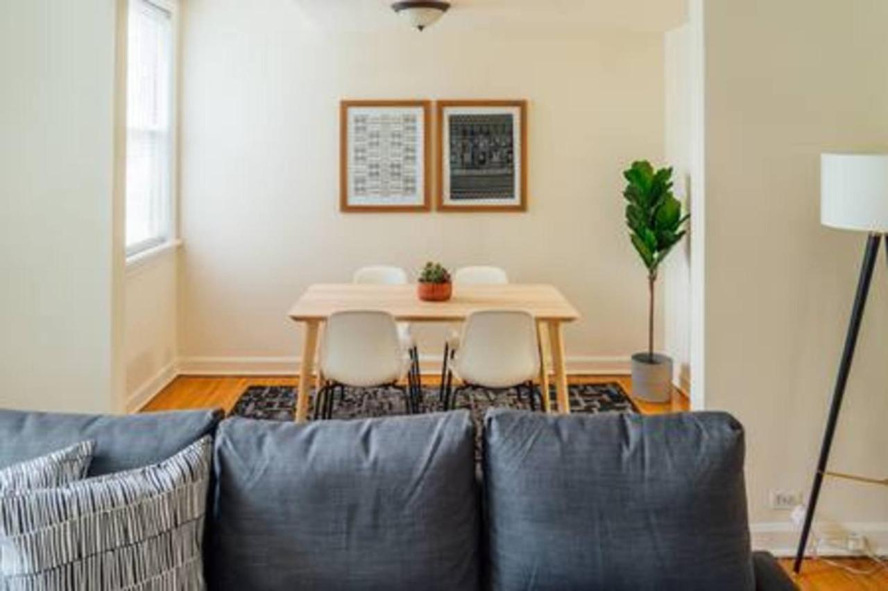 Cozy & Stylish 2Br Apt Near O'Hare Int'L Airport - Central Cozy Dunning Bagian luar foto