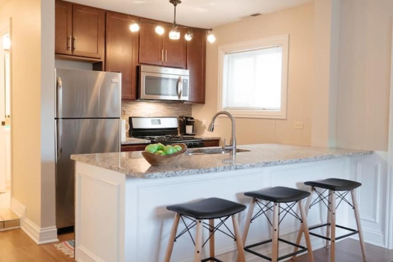 Cozy & Stylish 2Br Apt Near O'Hare Int'L Airport - Central Cozy Dunning Bagian luar foto